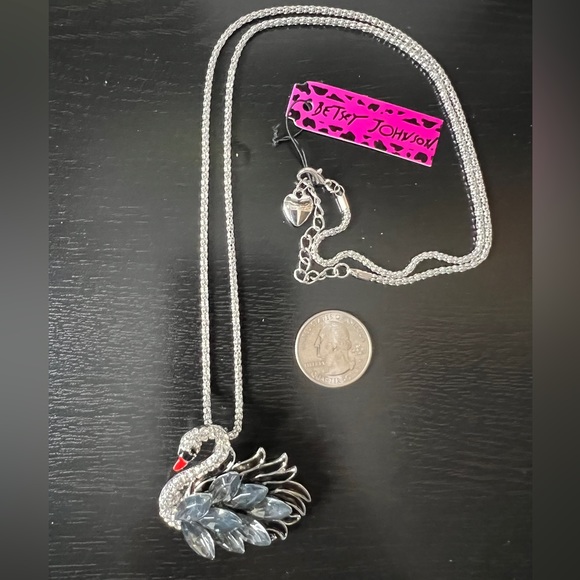 🦢 NWT! Swan Rhinestone Brooch & Necklace - Picture 2 of 8